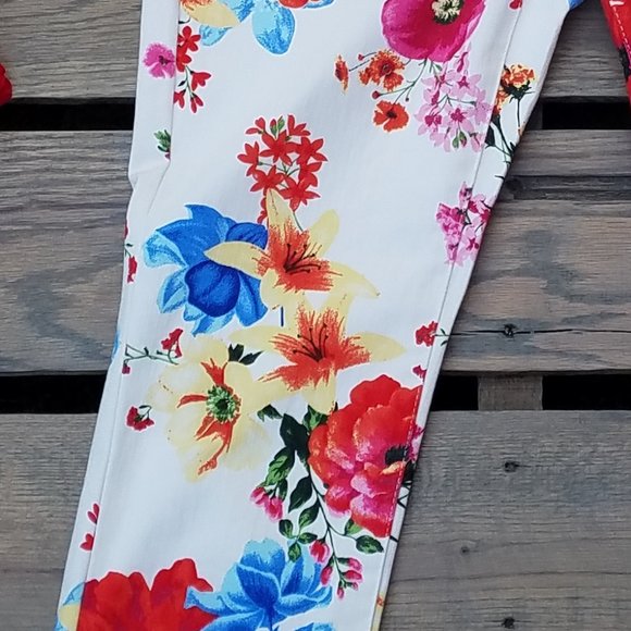Republic Vibrant Red Floral Print Pants NWT Sz 8 - Picture 8 of 14